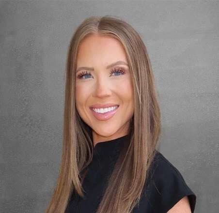 Lyndsie Bange FNP-C